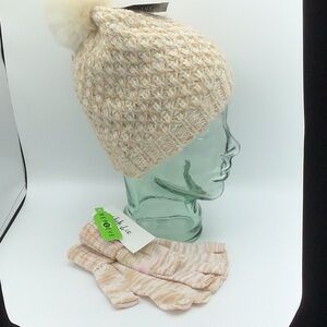 Inc lot620 nwt hat & gloves